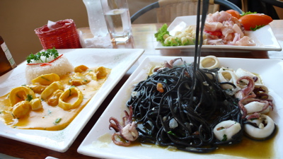 イカスミのスパゲッティ